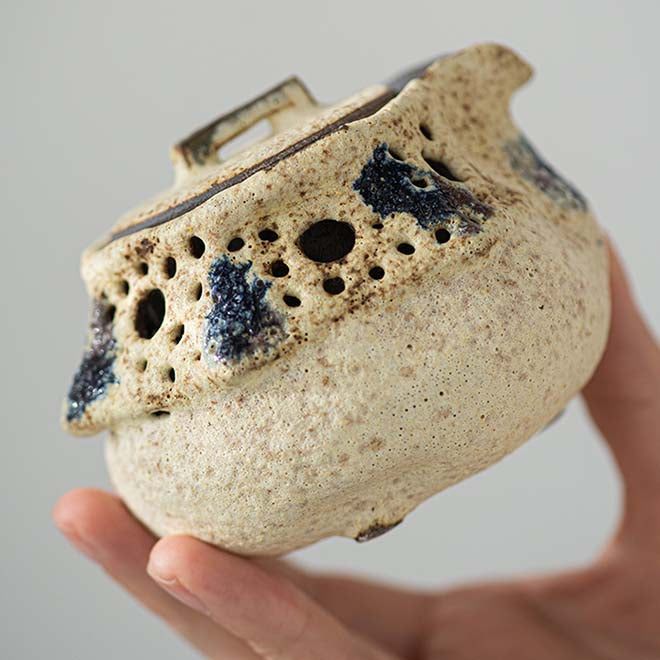 Creamy White Powder Glazed Hand Grab Teapot Fenyin Teapot 