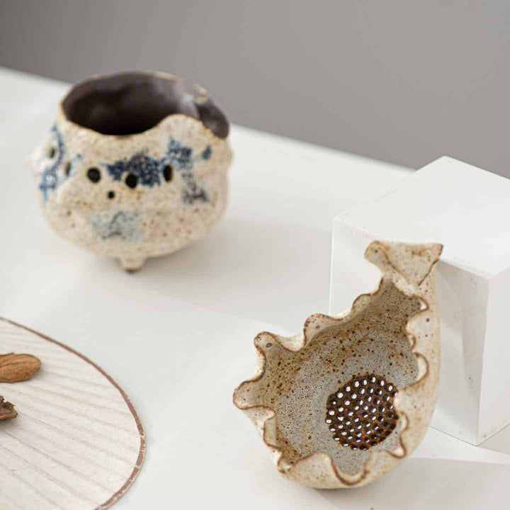 Fenyin Powder Glazed Coarse Pottery Tea Strainer