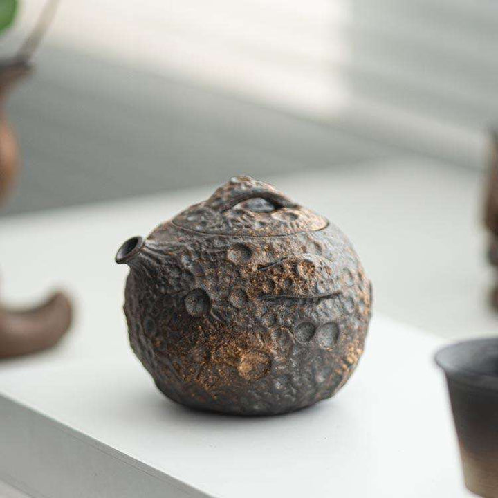 Old Rock Mud Coarse Pottery Star Moon Hand Grab Teapot