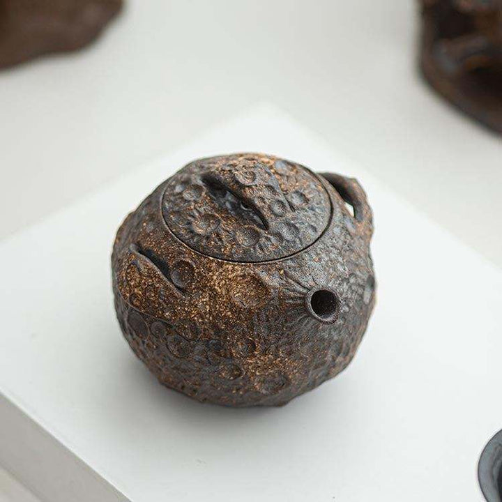 Old Rock Mud Coarse Pottery Star Moon Hand Grab Teapot